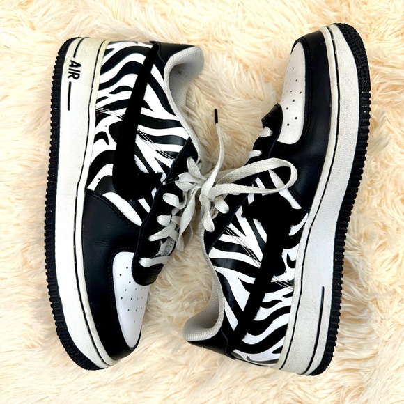 Nike Air Force 1 Low 'Zebra Print' CU4687-100, Youth Boys size 6.5 - Picture 2 of 8